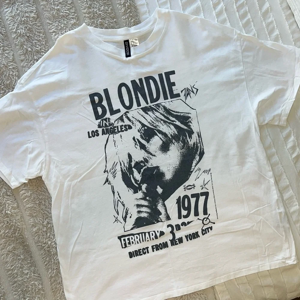 H&M White Blondie Graphic Tee with Black Print - Picture 2 of 7